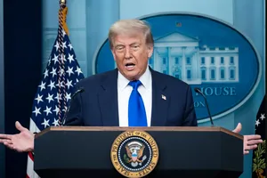 Tổng thống Trump nói sẽ gửi thêm vũ khí cho Ukraine