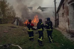 Chiến sự Nga-Ukraine 9-10: Kiev, Moscow quyết chiến ở thành trì chiến lược; Nga đánh rát khắp Ukraine