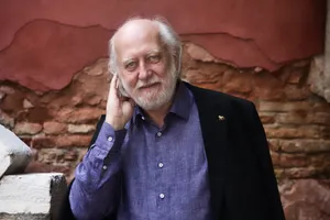 Nobel Văn học 2025 vinh danh nhà văn Hungary vì đã ‘khẳng định lại sức mạnh của nghệ thuật’