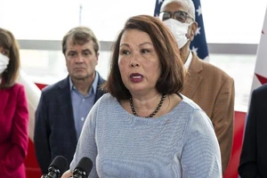 Thượng nghị sĩ Dân chủ bang Illisnois Tammy Duckworth. Ảnh: BLOOMBERG