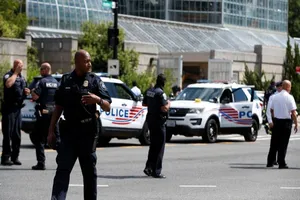 Cảnh sát Quốc hội Mỹ triển khai điều tra mối đe dọa đánh bom. Ảnh: REUTERS