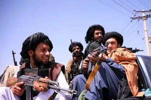 Taliban kiểm soát sân bay Kabul sau khi Mỹ hoàn tất rút quân. Ảnh: REUTERS