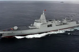 Tàu khu trục Nam Xương lớp Type-055 của hải quân Trung Quốc. Ảnh: GETTY IMAGES