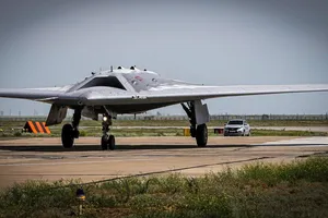 Máy bay không người lái S-70 hiện đang được Nga phát triển. Ảnh: CREATIVE COMMONS