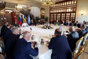 Các đại diện Nga, Ukraine, Thổ Nhĩ Kỳ và Liên Hợp Quốc gặp nhau tại TP Istanbul (Thổ Nhĩ Kỳ) ngày 13-7, bàn về xuất khẩu ngũ cốc Ukraine. Ảnh: BỘ QUỐC PHÒNG THỔ NHĨ KỲ