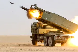 Hệ thống tên lửa pháo binh cơ động cao (HIMARS) của Mỹ. Ảnh: U.S. ARMY