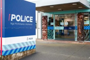 Cảnh sát New Zealand cho biết đã xác định được danh tính của 2 đứa trẻ chết trong vali. Ảnh: AFP