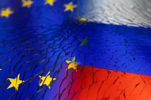 Hình minh họa cờ của Liên minh châu Âu (EU) và Nga. Ảnh: REUTERS