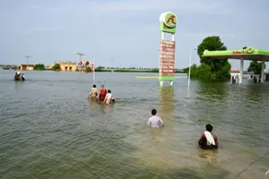 Lũ lụt đã ảnh hưởng đến gần một phần ba diện tích Pakistan. Ảnh: AFP