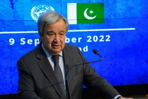 Tổng thư ký Liên Hợp Quốc (LHQ) - ông Antonio Guterres phát biểu trong cuộc họp báo tại Bộ Ngoại giao Pakistan ở thủ đô Islamabad ngày 9-9. Ảnh: REUTERS