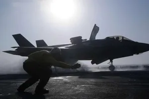 Hạ viện Mỹ thông qua dự luật chi tiêu quốc phòng kỷ lục 858 tỉ USD, Trung Quốc phản ứng