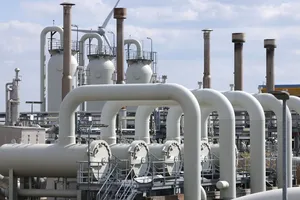 Trạm nén của đường ống JAGAL - một phần của đường ống Yamal-châu Âu vận chuyển khí đốt từ Nga sang Đức. Ảnh: GETTY IMAGES