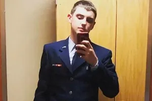 Nghi phạm rò rỉ tài liệu Lầu Năm Góc không nhận tội