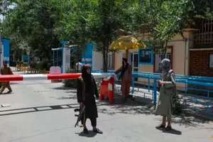 Taliban gặp phái đoàn Mỹ, đề nghị Washington dỡ trừng phạt và trả lại tiền 