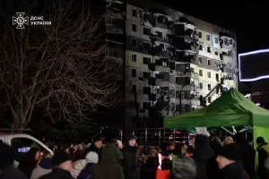 Chiến sự Nga-Ukraine 13-3: Biên giới Nga nóng rực; Chung cư Ukraine trúng pháo kích, hơn 40 người thương vong