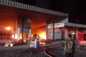 Tấn công phóng hỏa hàng loạt, làm rung chuyển miền nam Thái Lan 