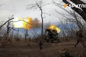 VIDEO: Pháo binh Nga áp chế quân Ukraine tại Donetsk