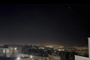 Iran trả đũa Israel: Mỹ, Anh, Jordan giúp Israel đánh chặn tên lửa, UAV Iran