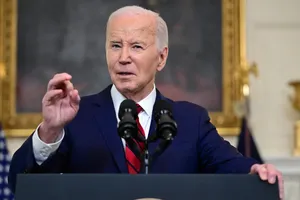 Ông Biden ký luật viện trợ 95 tỉ USD cho Ukraine, Israel,...
