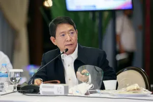 Bị phía Philippines đòi trục xuất các nhà ngoại giao, Trung Quốc đáp trả gắt