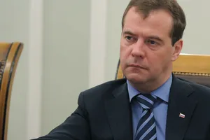 Ông Medvedev: Nga sẵn sàng trang bị vũ khí cho kẻ thù của Mỹ