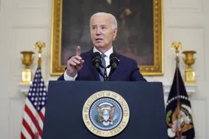 Ông Biden làm rõ chuyện cho Ukraine dùng vũ khí Mỹ tấn công Nga, thừa nhận lo ngại phản ứng ông Putin