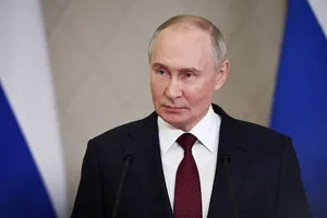 Ông Putin cảnh báo dùng tên lửa Oreshnik tấn công trung tâm đầu não Kiev