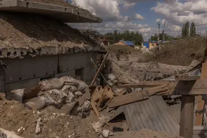 Chiến sự Nga-Ukraine 11-12: Gần 200 cuộc giao tranh; Ông Zelensky khoe loạt vũ khí mới