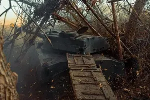 Chiến sự Nga-Ukraine 7-2: Ukraine tấn công sân bay quân sự Nga; Moscow nói chặn đứng cuộc tấn công mới của Kiev ở Kursk