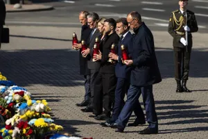 Quốc tế phản ứng trái chiều việc ông Putin đề xuất đàm phán trực tiếp với Ukraine