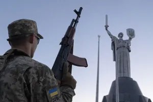 Chuyện gì sẽ xảy ra với số vũ khí khổng lồ ở Ukraine sau chiến sự?