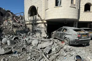 Israel ít thương vong hơn phía Iran, đằng sau là gì?