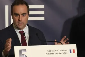 Ông Macron bổ nhiệm Bộ trưởng Quốc phòng Lecornu làm tân thủ tướng Pháp