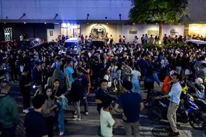 Động đất ở Philippines: Gần 80 người thương vong; Núi lửa phun trào, nhiều công trình đổ sập