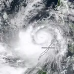 Dự báo quốc tế: Kalmaegi khả năng mạnh thêm trước khi vào Việt Nam, Fung-wong sắp đổ bộ Philippines với cường độ siêu bão