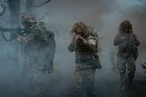 Chiến sự Nga-Ukraine 8-12: Nga siết chặt vòng vây tại Donetsk; Nguy cơ thảm họa tại đập Pechenihy