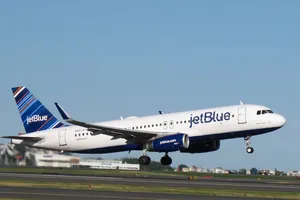 Máy bay quân sự Mỹ suýt va chạm máy bay chở khách trên vùng trời Caribe gần Venezuela 