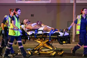 Xả súng ở Úc: 65 người thương vong, 2 nghi phạm là cha con