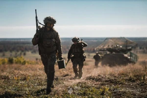 Chiến sự Nga-Ukraine 22-12: Moscow tuyên bố phá hạ tầng Starlink và 'sát thủ trên không' R-18 của Kiev