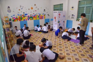 Thiếu giấy tờ, nhiều trẻ gặp khó khăn khi mua BHYT 