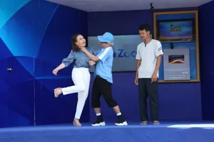 Vũ Hà, Minh Nhí, Vũ Như Thành chơi hết mình ở Cơ hội đổi đời 