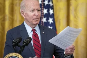 Ông Biden lên tiếng về vụ báo Hong Kong Apple Daily đóng cửa. Ảnh: UPI/BLOOMBERG