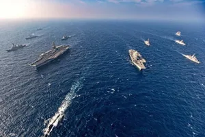 Hải quân Mỹ, Nhật, Úc, Ấn trong cuộc tập trận chung Malabar hồi tháng 11-2020. Ảnh: HẢI QUÂN ẤN ĐỘ / AP