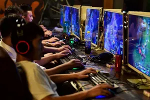 Trung Quốc giới hạn trẻ em chỉ được chơi game trực tuyến khoảng 3 tiếng một tuần. Ảnh: REUTERS