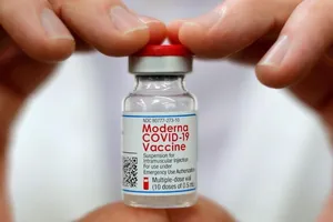 Vaccine ngừa COVID-19 của hãng Moderna. Ảnh: REUTERS