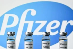 Mỹ có thể cấp phép sử dụng vaccine Pfizer cho trẻ em 5-11 tuổi vào tháng 10. Ảnh: REUTERS