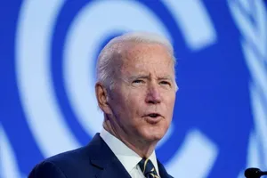 Ông Biden xin lỗi các nhà lãnh đạo thế giới vì quyết định của ông Donald Trump. Ảnh: AP