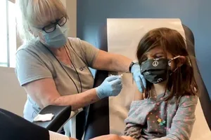 Mỹ triển khai tiêm vaccine COVID-19 cho trẻ từ 5-11 tuổi trong tuần này. Ảnh: REUTERS