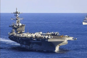 Trung Quốc hối thúc Mỹ ngừng đưa tàu, máy bay đến Biển Đông. Ảnh: HẢI QUÂN MỸ