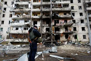 Giao tranh tiến đến ngoại ô thủ đô Kiev. Ảnh: REUTERS